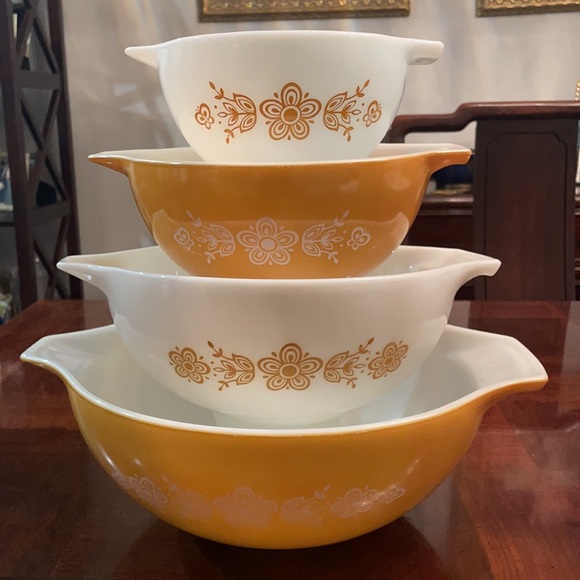 Pyrex Other - Pyrex Butterfly Gold Cinderella Set